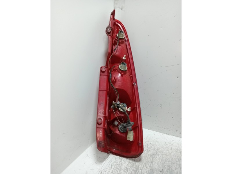 Recambio de piloto trasero izquierdo para daewoo tacuma 2.0 cat referencia OEM IAM   