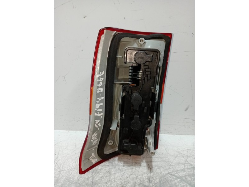 Recambio de piloto trasero derecho para opel astra f caravan referencia OEM IAM   