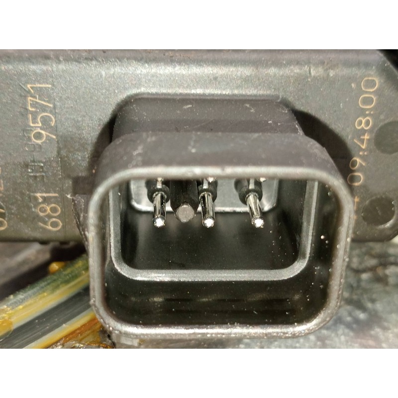 Recambio de elevalunas delantero izquierdo para opel zafira b 1.9 16v cdti cat (z 19 dth / lrd) referencia OEM IAM   5P