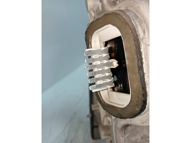 Recambio de piloto trasero derecho para opel astra g berlina club referencia OEM IAM 13117093  