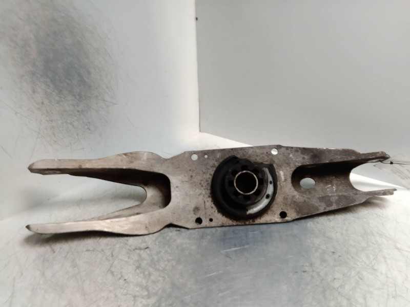 Recambio de brazo suspension inferior trasero izquierdo para mercedes clase cla (w117) shooting brake cla 220 d (117.903) refere