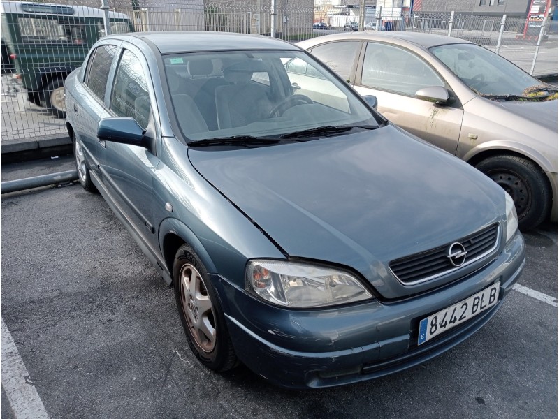 opel astra g berlina del año 2001