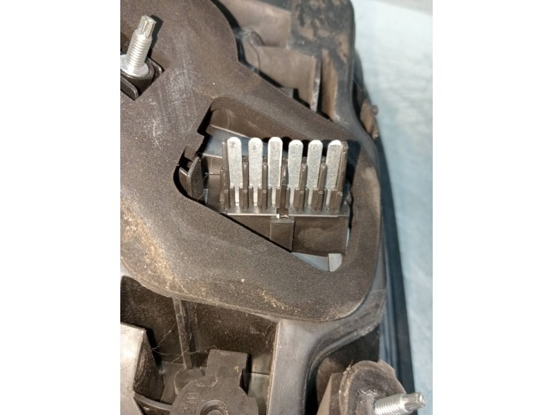 Recambio de piloto delantero izquierdo para opel astra h berlina cosmo referencia OEM IAM   