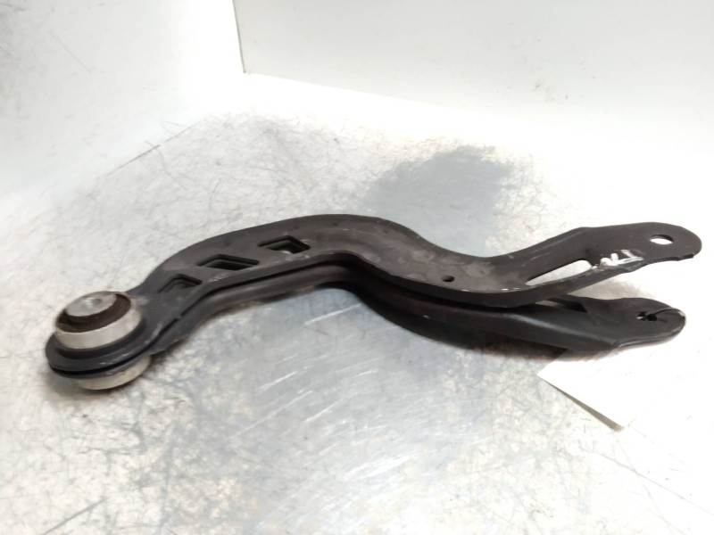 Recambio de tirante trasero derecho para mercedes clase cla (w117) shooting brake cla 220 d (117.903) referencia OEM IAM   