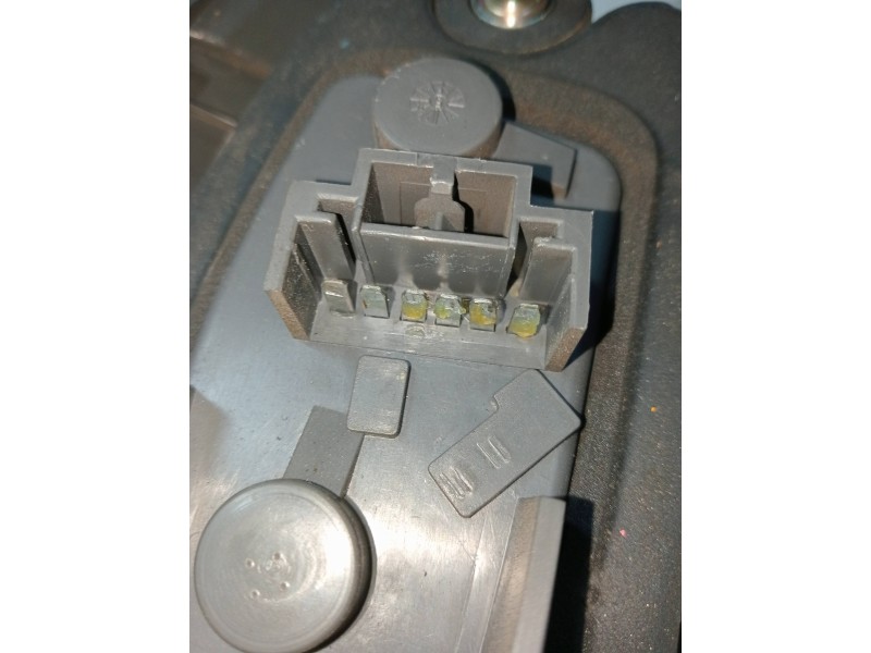 Recambio de piloto trasero izquierdo para fiat punto berl. (176) 55 s referencia OEM IAM 7730723  