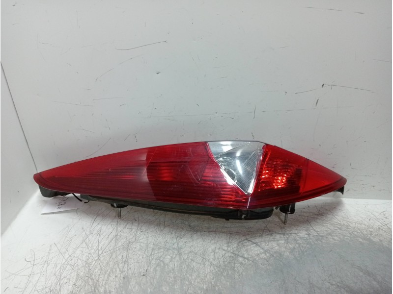 Recambio de piloto trasero izquierdo para fiat punto berlina (188) 1.3 jtd 70 multijet active referencia OEM IAM   