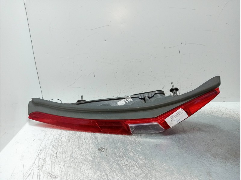 Recambio de piloto trasero izquierdo para fiat punto berlina (188) 1.3 jtd 70 multijet active referencia OEM IAM   