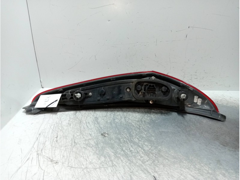 Recambio de piloto trasero izquierdo para fiat punto berlina (188) 1.3 jtd 70 multijet active referencia OEM IAM   