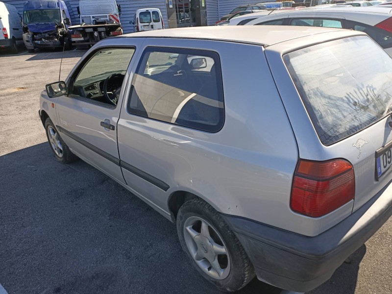 volkswagen golf iii berlina (1h1) del año 2004