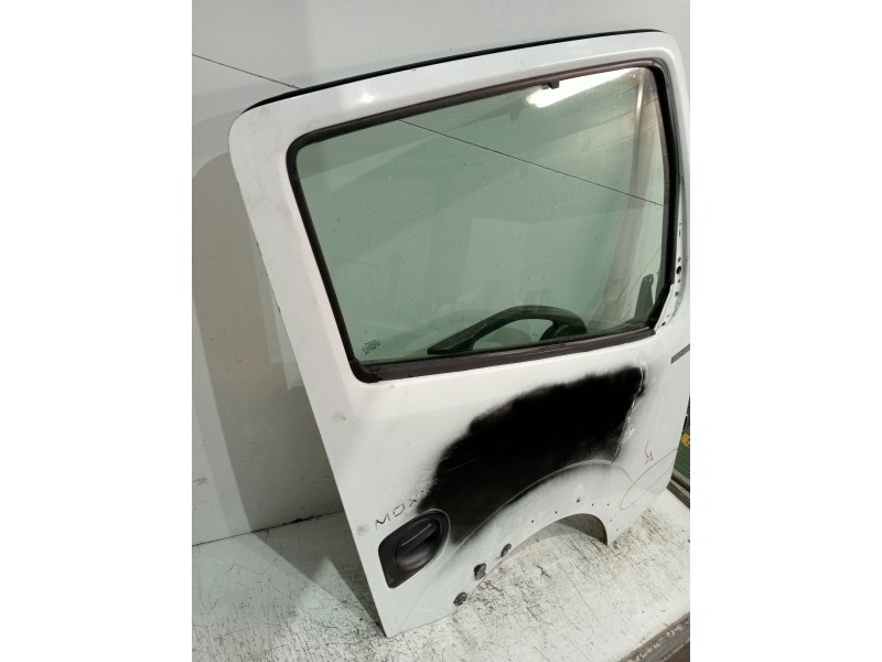 Recambio de puerta delantera derecha para renault maxity fg 150.35/45 referencia OEM IAM   2P
