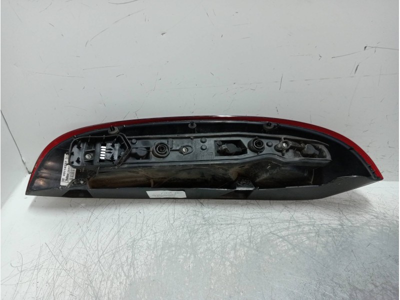 Recambio de piloto trasero derecho para opel corsa c comfort referencia OEM IAM 893021581  