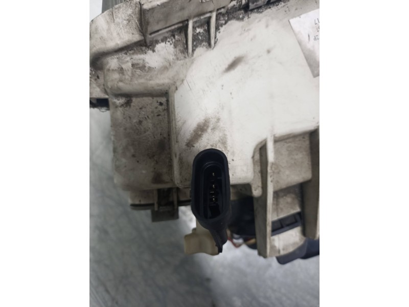 Recambio de faro izquierdo para mercedes 512 d 2.9 td referencia OEM IAM   