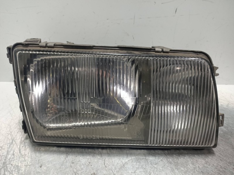Recambio de faro derecho para mercedes clase s (w126) berlina+coupe 5.6 v8 cat referencia OEM IAM   