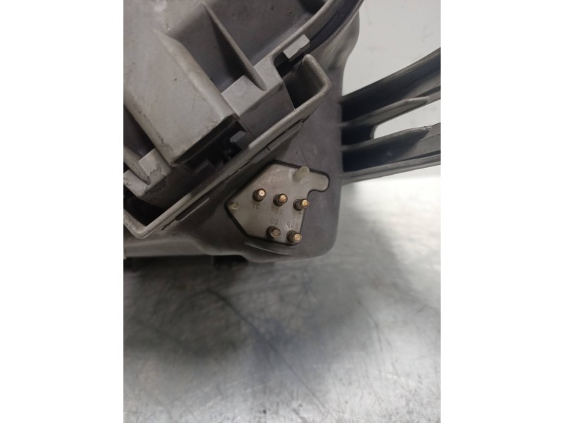 Recambio de faro derecho para mercedes clase s (w126) berlina+coupe 5.6 v8 cat referencia OEM IAM   