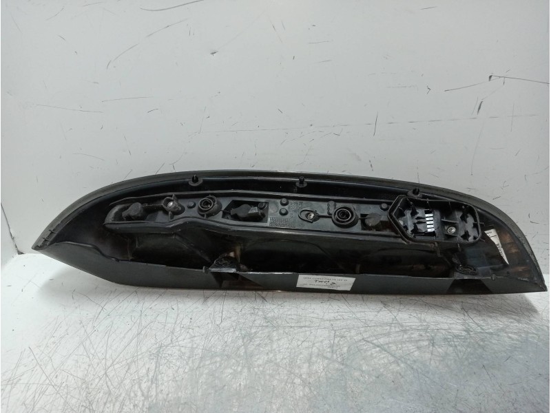 Recambio de piloto trasero izquierdo para opel corsa c 1.2 16v cat (z 12 xep / lb4) referencia OEM IAM   