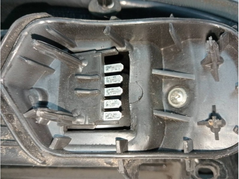 Recambio de piloto trasero izquierdo para opel corsa c 1.2 16v cat (z 12 xep / lb4) referencia OEM IAM   
