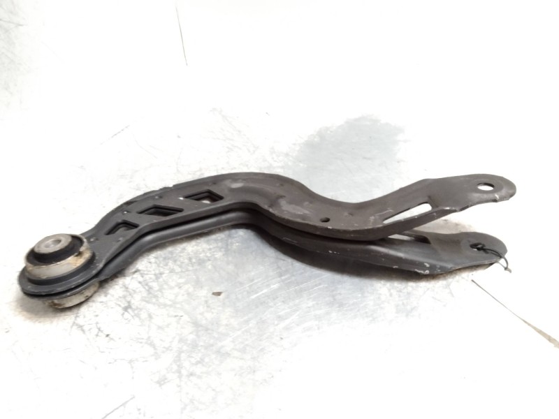 Recambio de tirante trasero izquierdo para mercedes clase cla (w117) shooting brake cla 220 d (117.903) referencia OEM IAM   