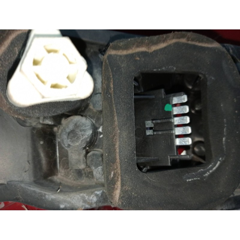 Recambio de piloto trasero derecho para opel corsa d expression referencia OEM IAM 13186351 89038961A 