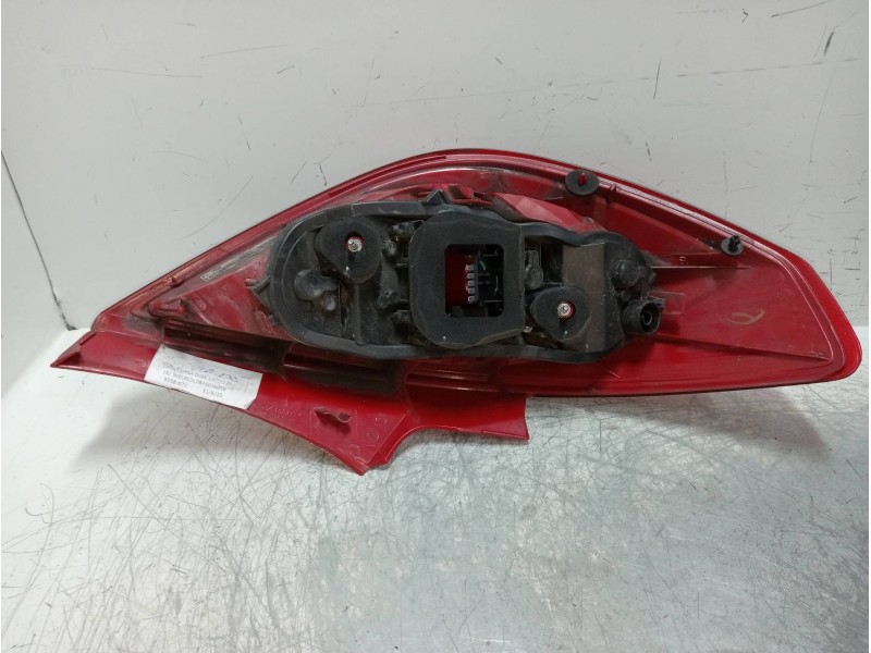 Recambio de piloto trasero derecho para opel corsa d navi referencia OEM IAM 13186351 89038961A 