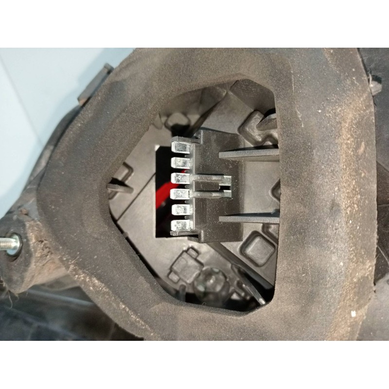 Recambio de piloto trasero derecho para opel corsa d 1.2 16v cat (z 12 xep / lb4) referencia OEM IAM 13188046 89038959 