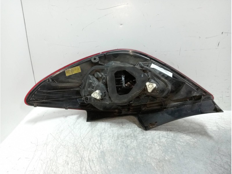 Recambio de piloto trasero izquierdo para opel corsa d enjoy referencia OEM IAM 13188047  