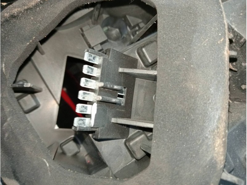 Recambio de piloto trasero izquierdo para opel corsa d enjoy referencia OEM IAM 13188047  