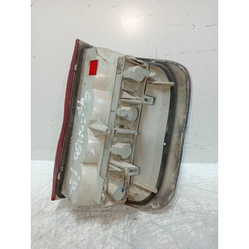 Recambio de piloto trasero izquierdo para opel corsa b referencia OEM IAM   