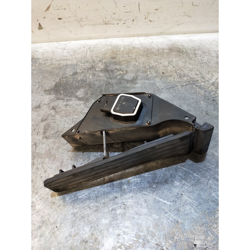 Recambio de potenciometro pedal para mercedes clase e (w212) lim. e 220 bluetec (212.001) referencia OEM IAM A2223001000  