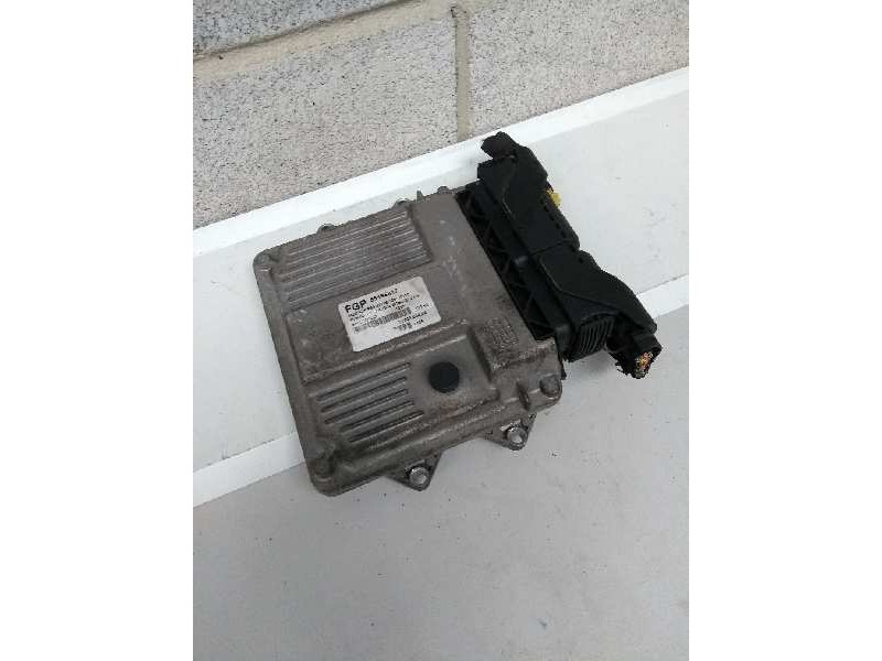 Recambio de centralita motor uce para fiat punto berlina (188) 1.3 jtd cat referencia OEM IAM 55195817 MJD6JFP3 