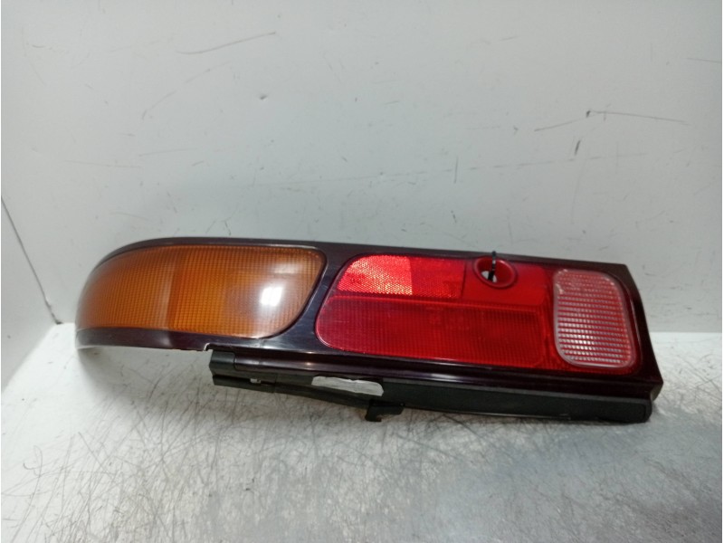 Recambio de piloto trasero derecho para ford probe 16v referencia OEM IAM   