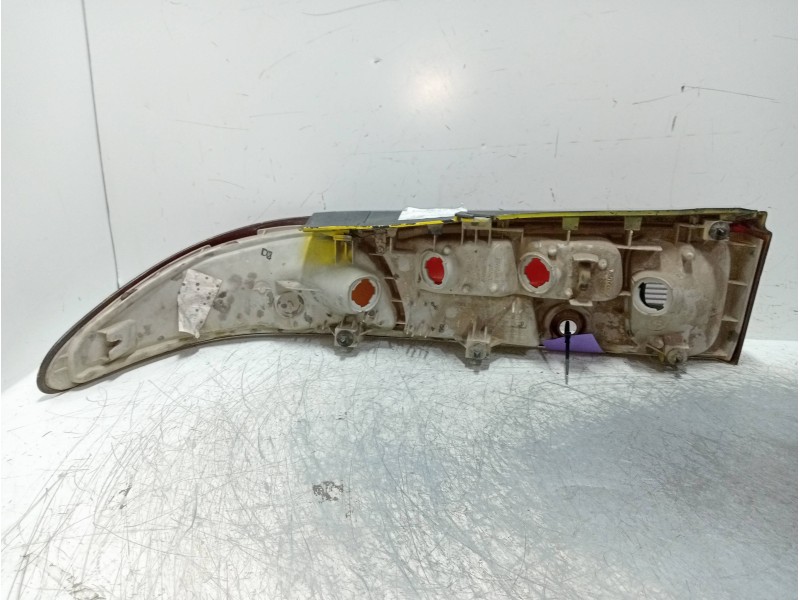 Recambio de piloto trasero derecho para ford probe 16v referencia OEM IAM   