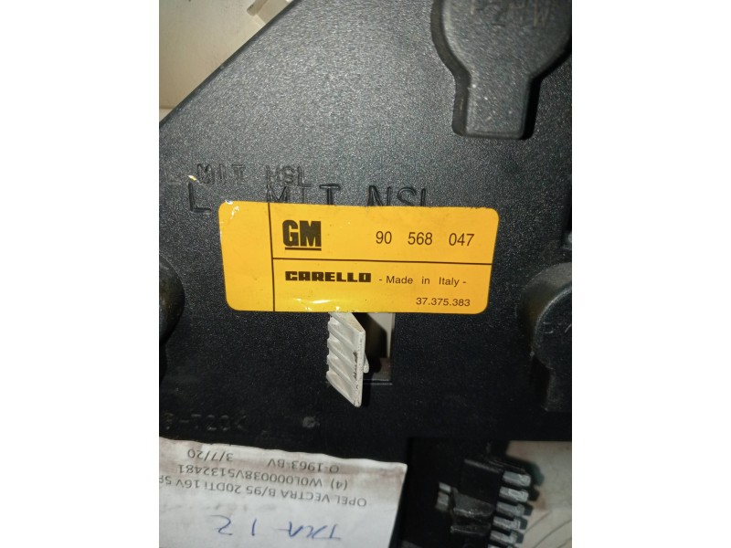 Recambio de piloto trasero izquierdo para opel vectra b berlina comfort referencia OEM IAM 90568047  