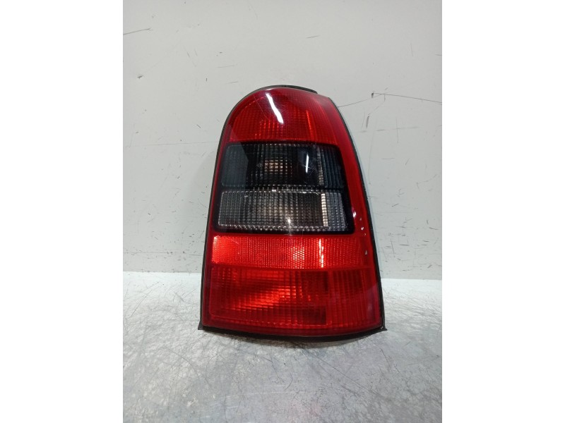 Recambio de piloto trasero izquierdo para opel vectra b caravan 2.2 16v dti cat (y 22 dtr / l50) referencia OEM IAM 09153155  