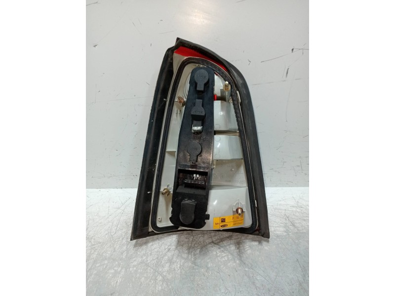 Recambio de piloto trasero izquierdo para opel vectra b caravan 2.2 16v dti cat (y 22 dtr / l50) referencia OEM IAM 09153155  