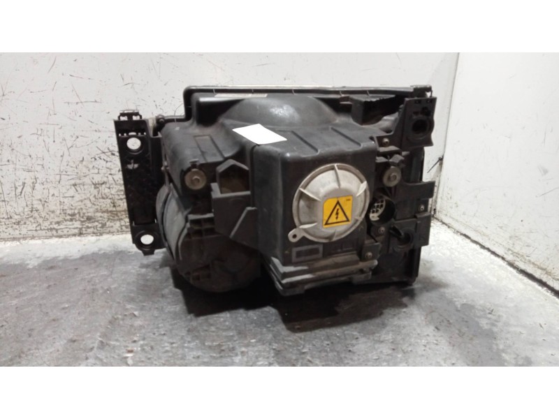 Recambio de faro derecho para land rover discovery v6 td s referencia OEM IAM XBC500402  XENON