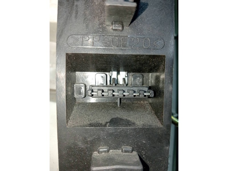 Recambio de piloto trasero izquierdo para opel vectra b caravan básico referencia OEM IAM 09153153  