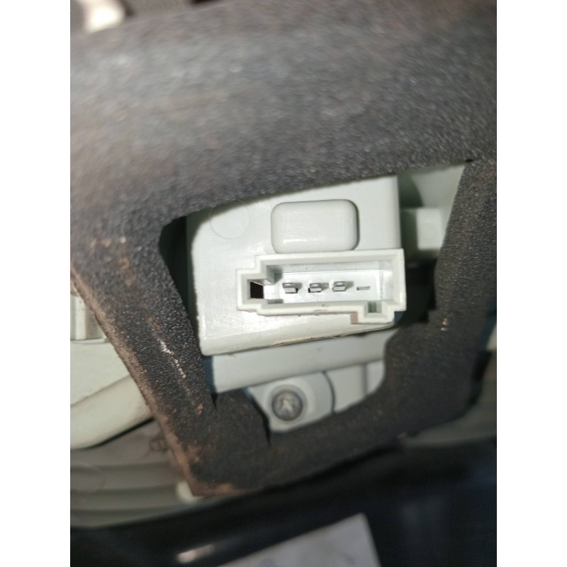 Recambio de piloto trasero izquierdo para opel vectra c caravan 1.9 16v cdti cat (z 19 dth / lrd) referencia OEM IAM 24469461  