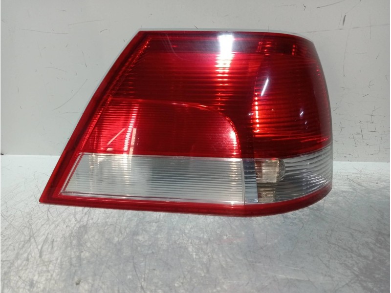 Recambio de piloto trasero izquierdo para opel vectra c caravan elegance referencia OEM IAM 24439461  