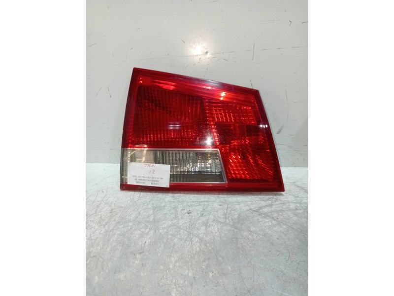 Recambio de piloto trasero izquierdo interior para opel vectra c caravan elegance referencia OEM IAM 24469463  