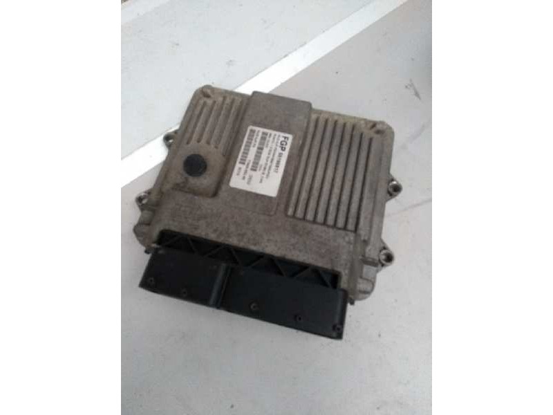 Recambio de centralita motor uce para fiat punto berlina (188) 1.3 jtd cat referencia OEM IAM 55195817 MJD6JFP3 