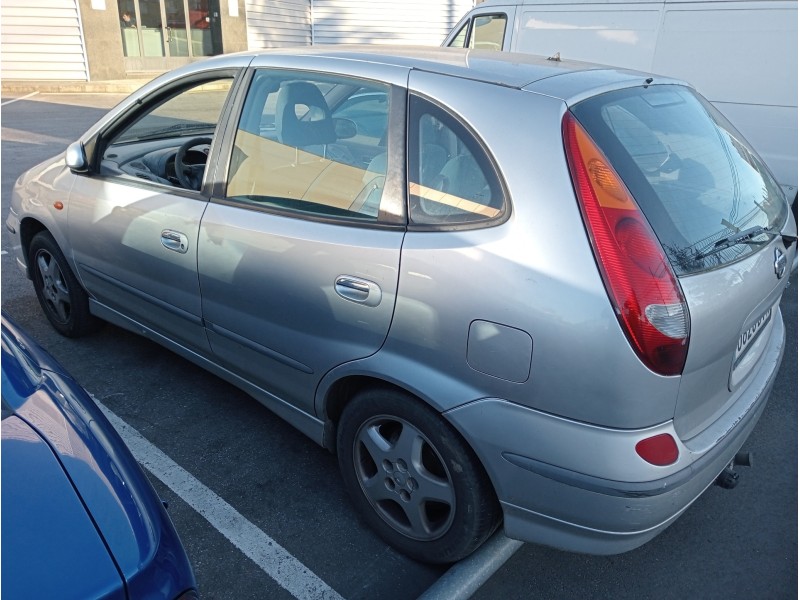 nissan almera tino (v10m) del año 2002