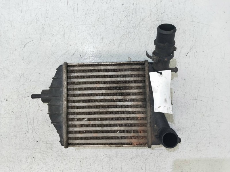 Recambio de intercooler para fiat punto berlina (188) 1.3 jtd cat referencia OEM IAM 847850000  