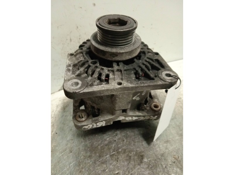 Recambio de alternador para renault megane ii berlina 5p confort expression referencia OEM IAM 8200100907  
