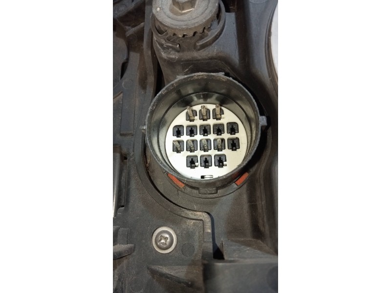 Recambio de faro izquierdo para land rover discovery v6 td s referencia OEM IAM XBC500412  XENON