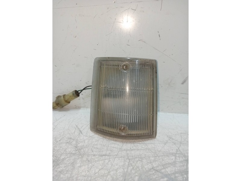 Recambio de piloto delantero izquierdo para isuzu van midi 2.2 diesel referencia OEM IAM   