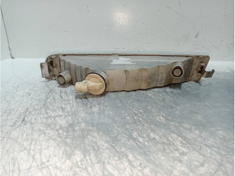Recambio de piloto delantero izquierdo para opel vivaro combi 2.7t corto referencia OEM IAM 8200007032  