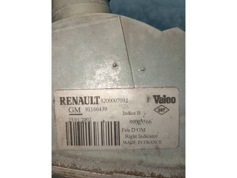 Recambio de piloto delantero izquierdo para opel vivaro combi 2.7t corto referencia OEM IAM 8200007032  