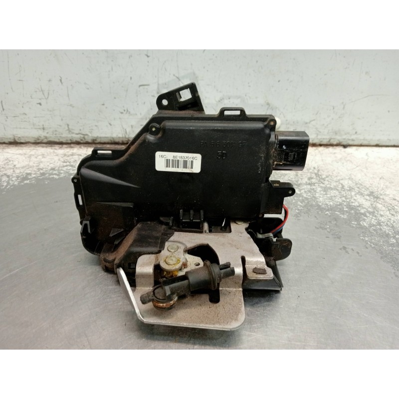 Recambio de motor cierre centralizado delantero derecho para audi a4 avant (8e) 1.9 tdi quattro (96kw) referencia OEM IAM 8E1837