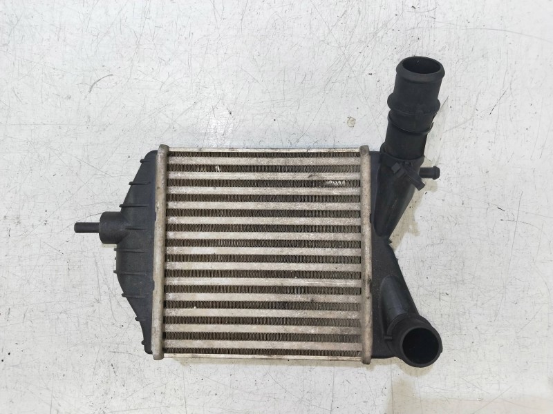 Recambio de intercooler para fiat punto berlina (188) 1.3 jtd cat referencia OEM IAM   