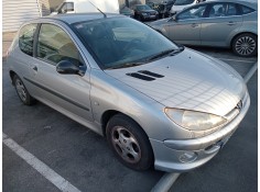 peugeot 206 berlina del año 2000